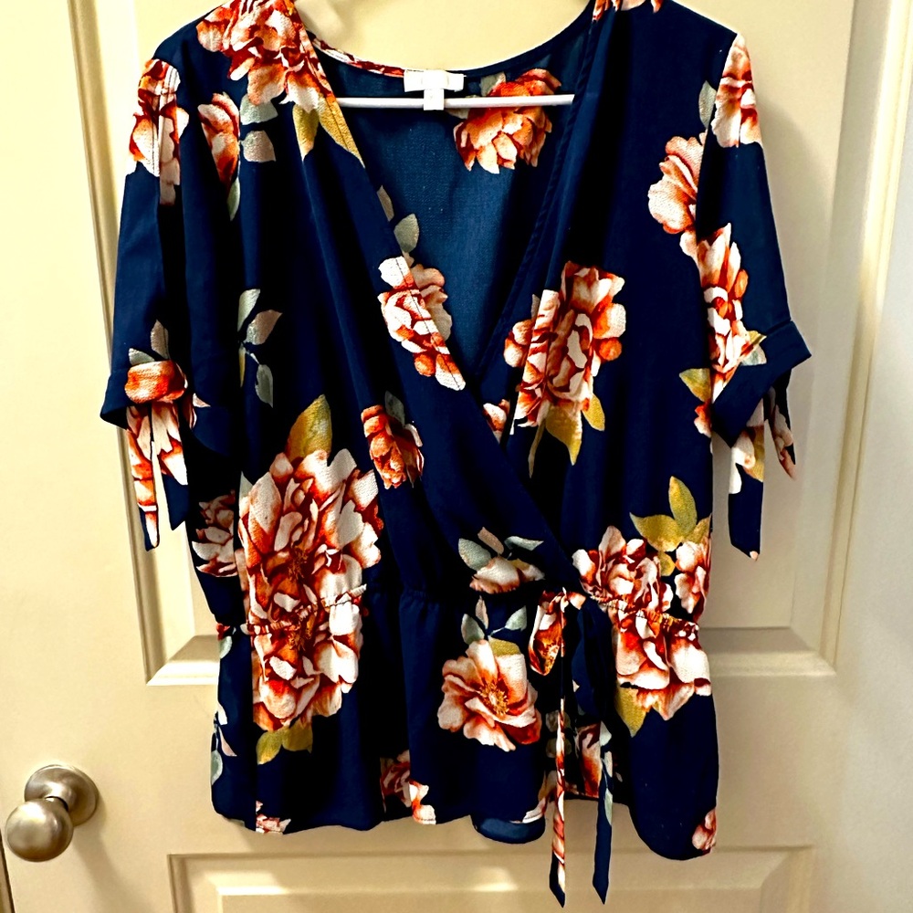 Charming Charlie Floral blouse XL